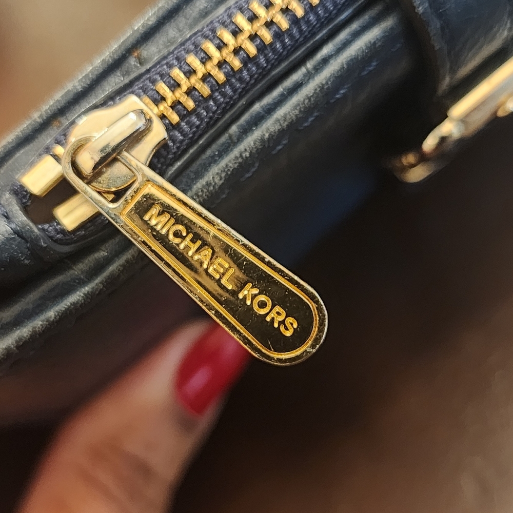 Michael Kors Wallet Navy Blue with Gold Buckle - Picture 15 of 16